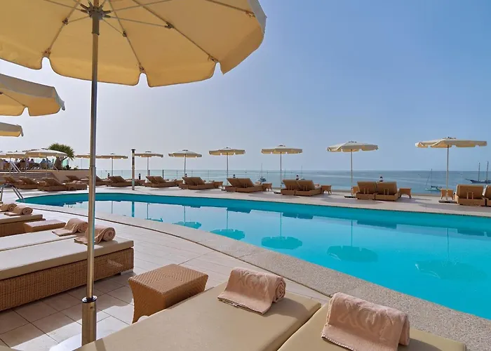 מלון Xq El Palacete 4*